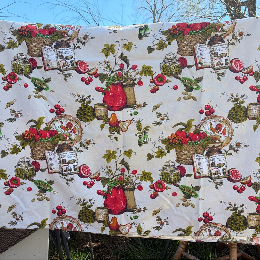 Vintage Fruit Basket Tablecloth Large 80x67 Cottagecore Farmhouse Kitchen